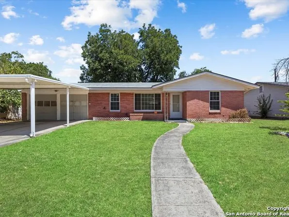5435 Velvet Ln, Kirby, TX 78219