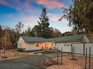 10 Orchard Ct, Orinda, CA 94563