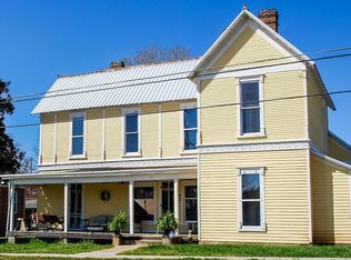 8 E College St, Sparta, TN 38583