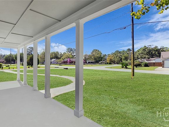4th image of 648 Honey Ridge Ln