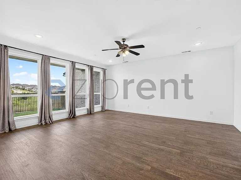 205 Somerset Dr — Photo 8