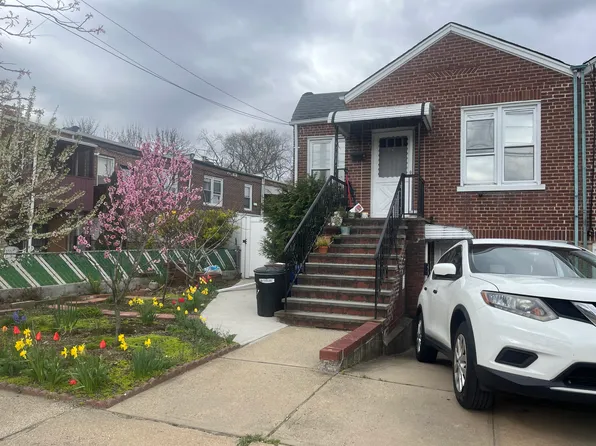 8642 Little Neck Pkwy, Floral Park, NY 11001
