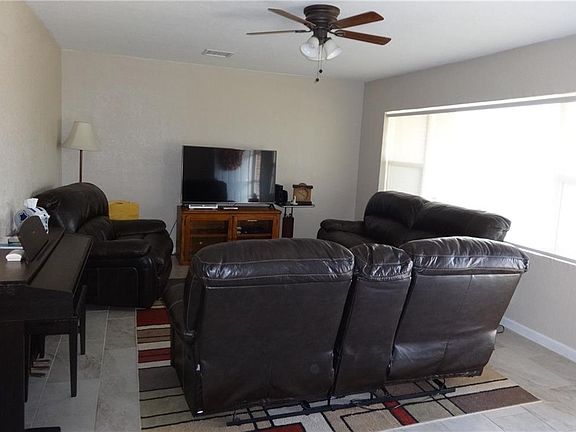 4th image of 6000 Isabella Dr