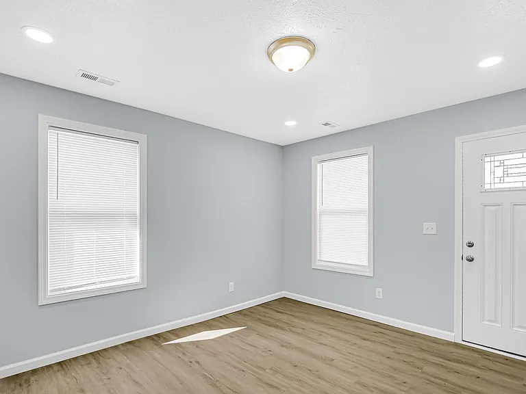 263 S Dearborn St — Photo 12