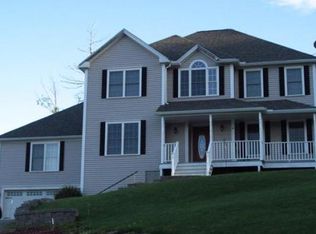 20 Henry Vista Ln, Charlton, MA 01507