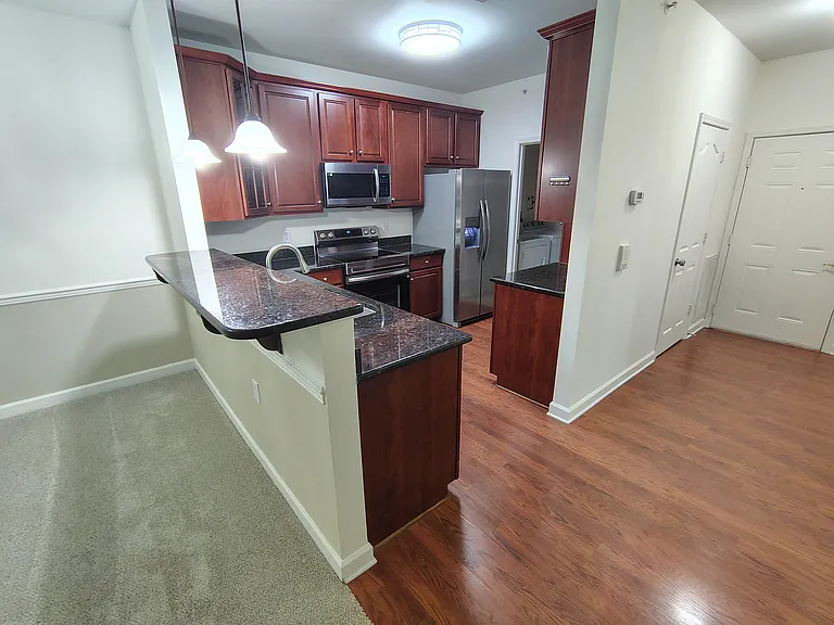 9017 McDowell Creek Ct — Photo 8