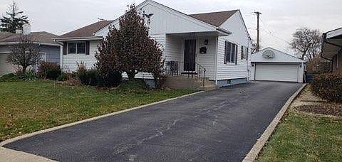 2nd image of 513 E 161st St