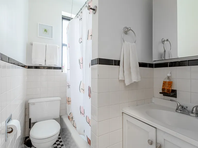 199 Bleecker St #8 — Photo 7