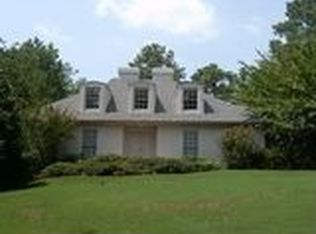 452 Club View Dr, Lawrenceville, GA 30043