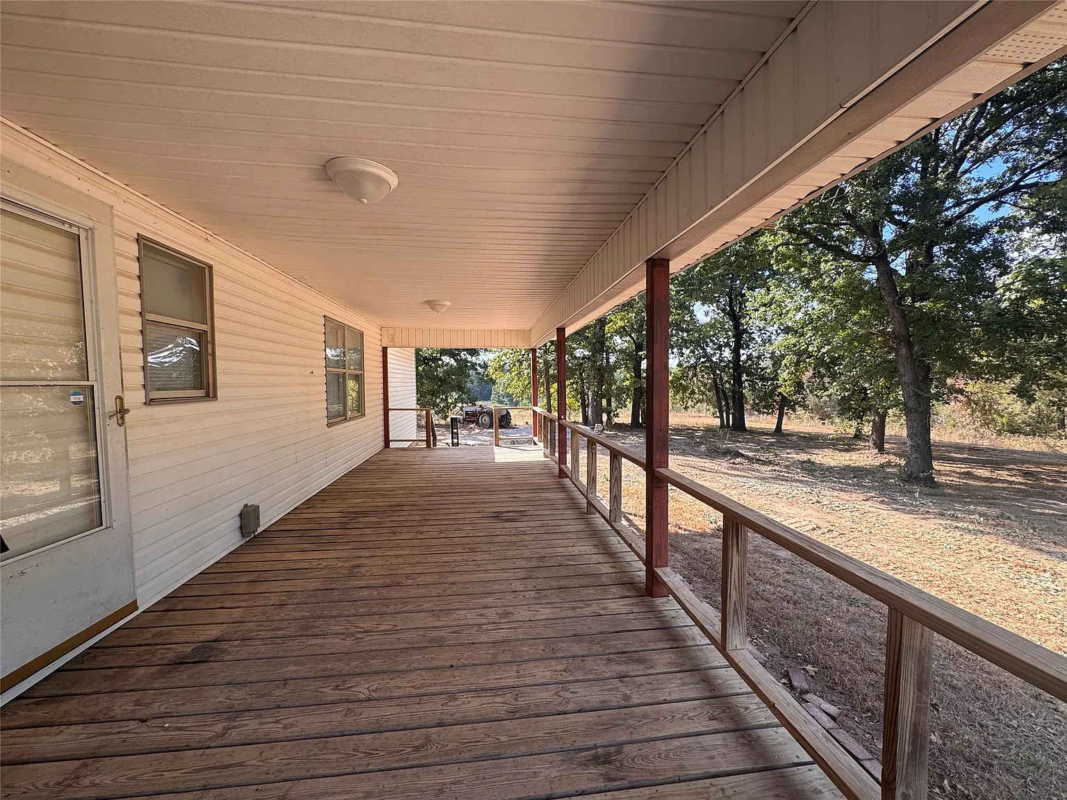 2 bed, 1.5 bath, 1826 sqft, $1,300 — Photo 3