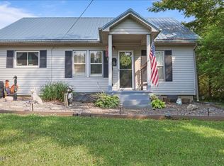319 Old Stage Rd, Surgoinsville, TN 37873