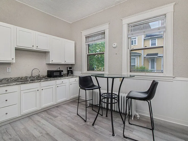 323 Woodward Ave #2 — Photo 1
