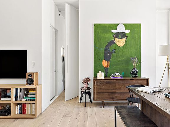 4th image of 25 W Houston St APT 3A