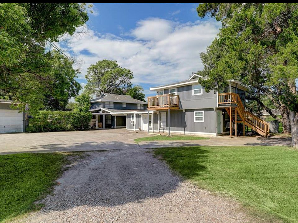 1st image of 7810 Oakridge Dr