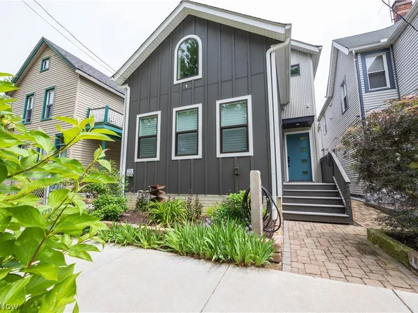 2121 W 38th St, Cleveland, OH 44113