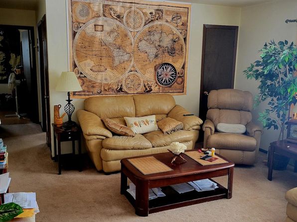 300 S 4th St #2A
