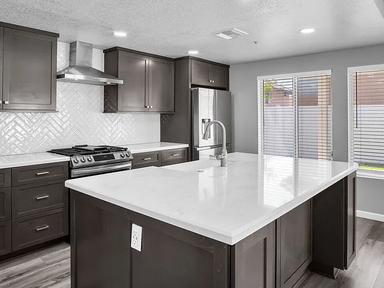 14253 Stanislaus Ct — Photo 45