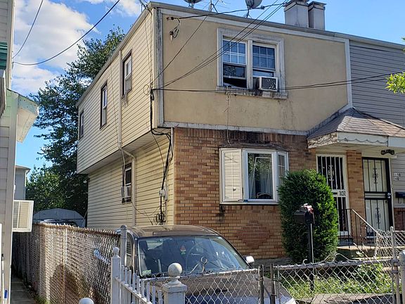 5th image of 15044 Foch Blvd