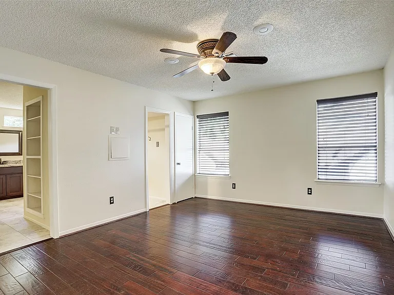 963 Althea Dr — Photo 10