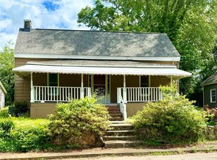 206 Henry M Turner St, Abbeville, SC 29620