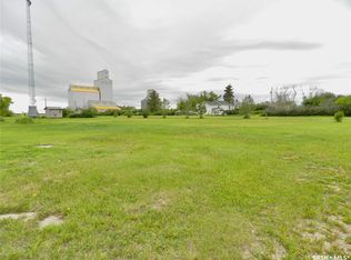 1234 Brownlee St, Tuxford, SK S0H4C0