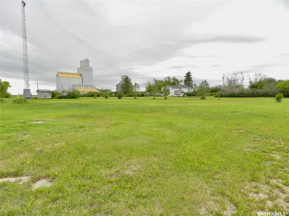 1234 Brownlee Street, Tuxford, SK S0H 4C0
