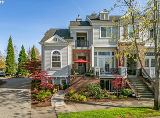 1550 NE Ashberry Dr, Hillsboro, OR 97124