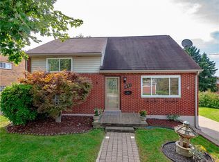 241 Shannon Heights Dr, Verona, PA 15147