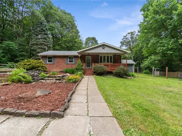 171 Beacon Light Rd, Latrobe, PA 15650