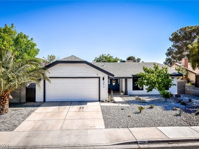 6813 Elm Creek Dr, Las Vegas, NV, 89108
