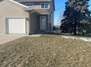 410 W Main St APT 4, Urbana, IA
