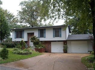 1870 Redwood Dr, Arnold, MO