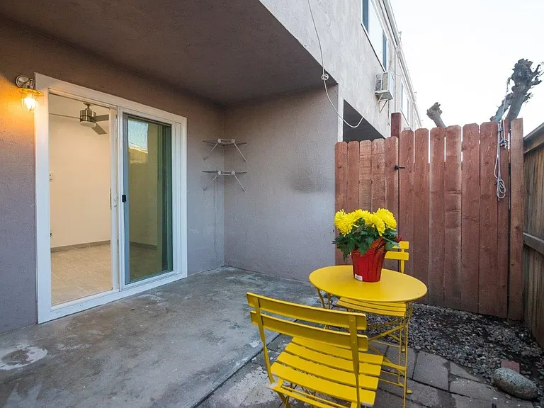 1320-1330 S Juniper Street — Photo 22