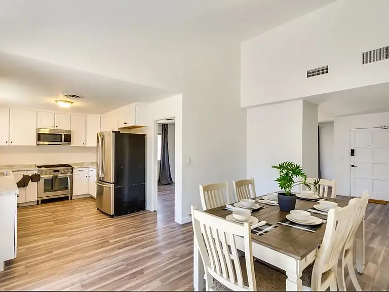 624 Randall St — Photo 5