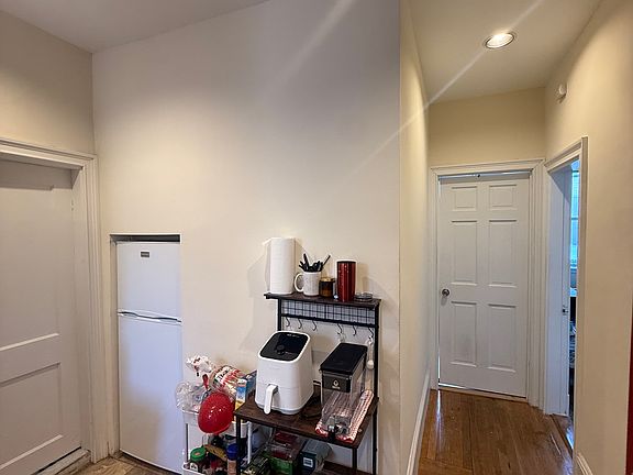 2nd image of 40 Hemenway St #29
