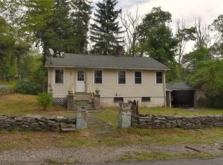 26 Dogwood Rd S, Wurtsboro, NY 12790