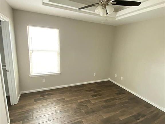 3rd image of 2106 Taxco Ct APT 4