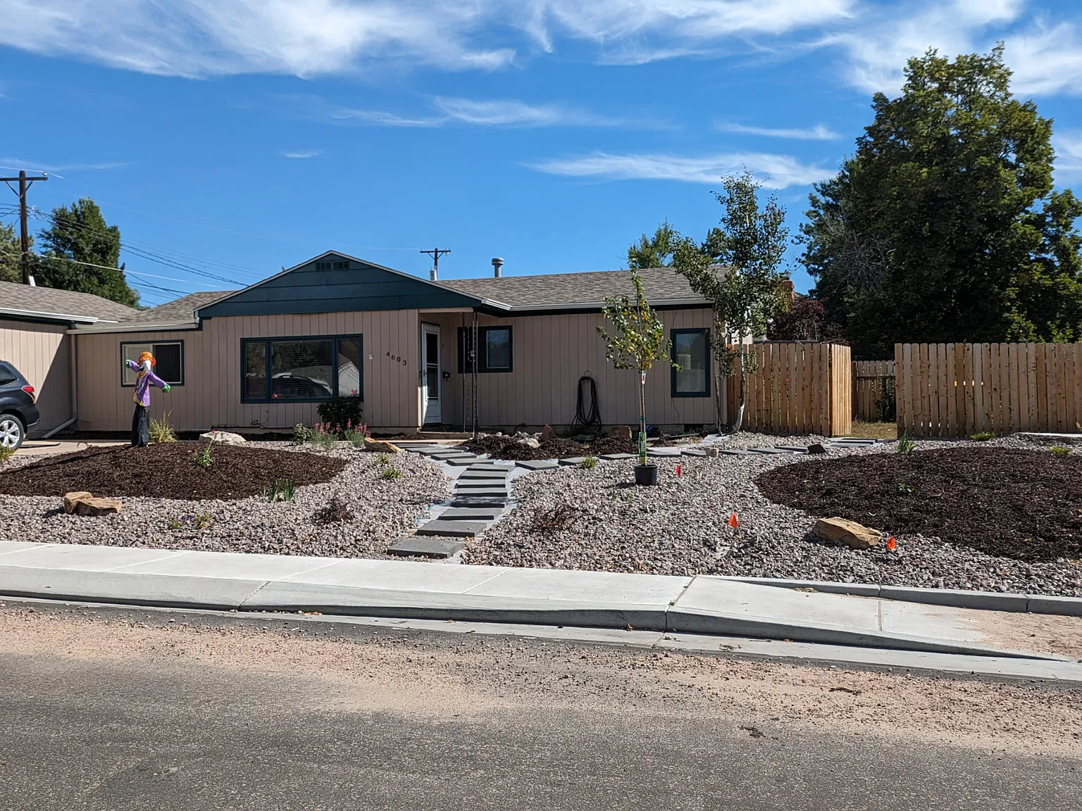 3 bed, 1128 sqft, $2,100 — Photo 1