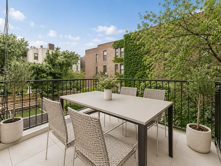 538 Carlton Ave #3 — Photo 5