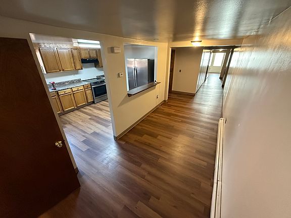 3rd image of 635 Main St Floor 2