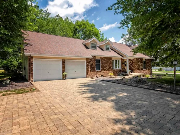 1401 Matthew Ln, Marion, IL 62959