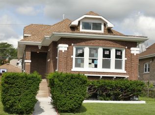 2348 Clinton Ave, Berwyn, IL 60402