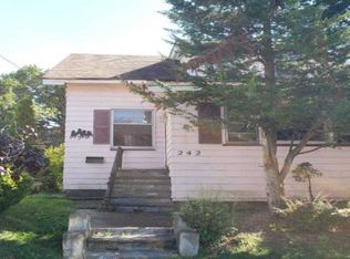 242 N 11th St, Prospect Park, NJ 07508