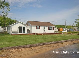 9240 Penasha Dr, Reed City, MI 49677