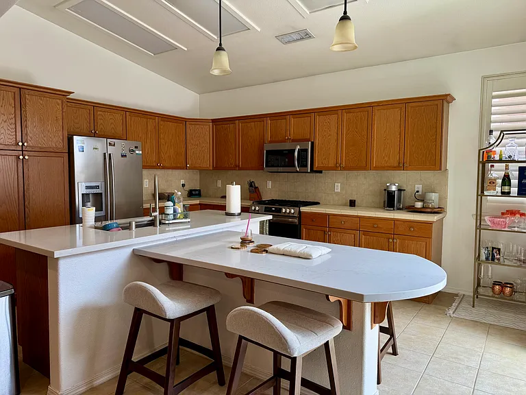 4094 W Fig Tree Ln — Photo 6