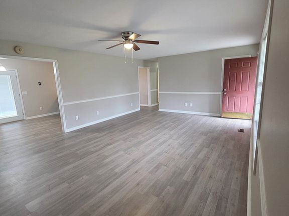 2nd image of 102 Cascade Ln