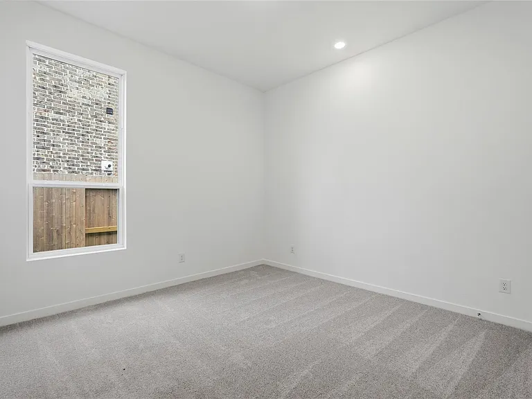 4530 Sunny Hazel Ln — Photo 4