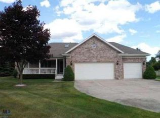 53102 Baker Rd, Chesterfield, MI 48047