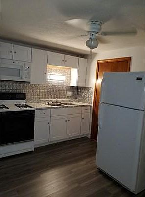2nd image of 70 Mudge St #24-72