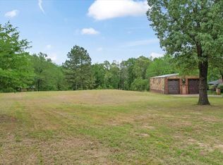 380 Timber Lakes Dr, Powderly, TX 75473